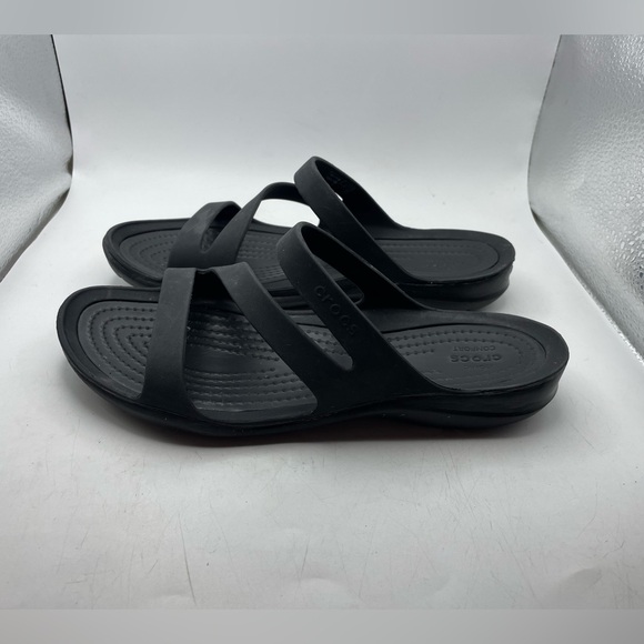 CROCS Swiftwater women’s Black Strappy Sandals size 5 - Picture 1 of 9